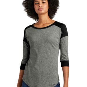 New Era  Ladies Heritage Blend 3/4-Sleeve Baseball Raglan Tee. LNEA104