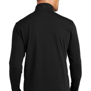 Alternative view of OGIO  Limit 1/4-Zip. OG139